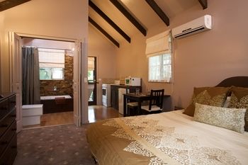 Lotus Lodges - ACT Tourism 5