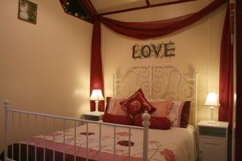 Lotus Lodges - ACT Tourism 6