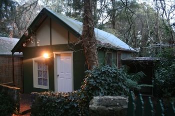 Lotus Lodges - ACT Tourism 7