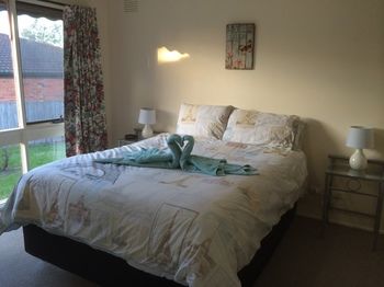 Australian Home Away At East Doncaster - ACT Tourism 3