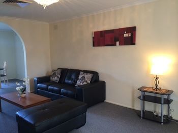 Australian Home Away At East Doncaster - ACT Tourism 14