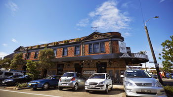 Annandale Hotel - ACT Tourism 21