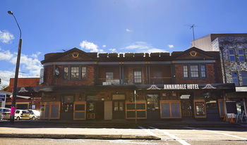 Annandale Hotel - ACT Tourism 28