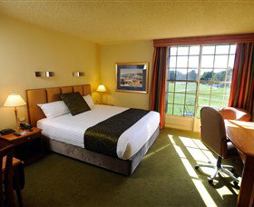 Country Club Tasmania - ACT Tourism 2