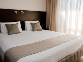 St Ives Apartments - ACT Tourism 4