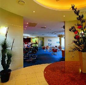 Shoreline Hotel - ACT Tourism 0