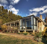 Waterside Accommodation - Derwent Vista - ACT Tourism