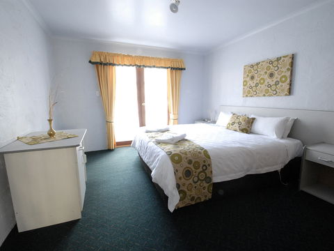Alanvale Apartments & Motor Inn - ACT Tourism 1