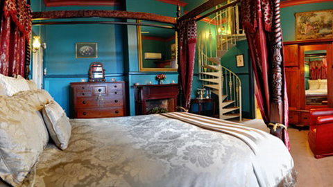 Heytesbury House B&B - ACT Tourism 1