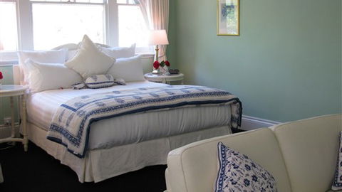 Old Post Office Bed & Breakfast - ACT Tourism 1