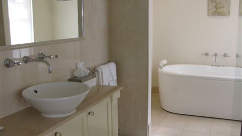Old Post Office Bed & Breakfast - ACT Tourism 3