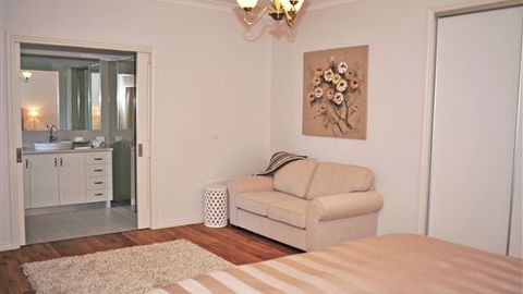 Old Post Office Bed & Breakfast - ACT Tourism 5