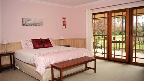 Stableford House Bed & Breakfast - ACT Tourism 0
