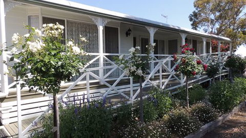 Burrabliss Bed And Breakfast - ACT Tourism 0