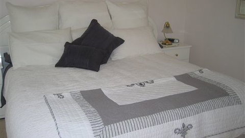 Burrabliss Bed And Breakfast - ACT Tourism 4