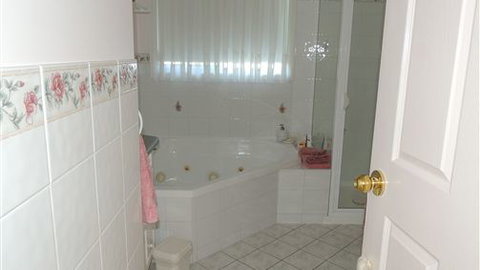 Burrabliss Bed And Breakfast - ACT Tourism 5