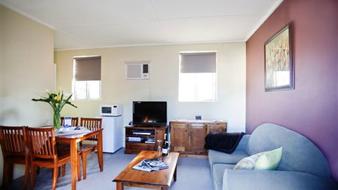 Stable On Riesling - ACT Tourism 2