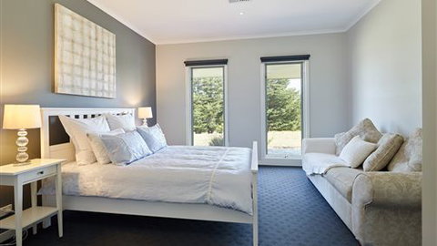 Neerim Chateau - ACT Tourism 1