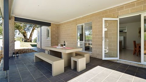 Neerim Chateau - ACT Tourism 7