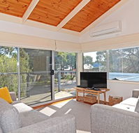 Barrakee Beach House - Anglesea - ACT Tourism