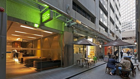 Causeway 353 Hotel - ACT Tourism 0