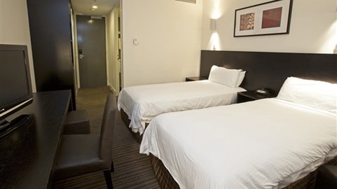 Causeway 353 Hotel - ACT Tourism 3