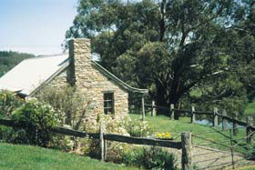 Adelaide Hills Country Cottages - Gum Tree Cottage - ACT Tourism 0