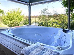 Away To Relax Massage Getaways At Welcome Springs B&B Retreat - ACT Tourism 0