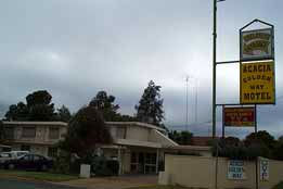 Acacia Golden Way Motel - ACT Tourism 0
