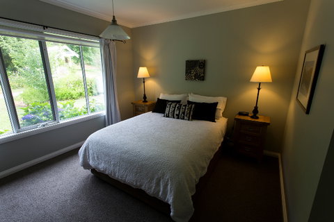 Amelina Cottages - ACT Tourism 3