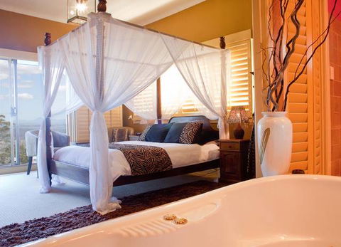 Avocado Sunset Bed & Breakfast - ACT Tourism 0