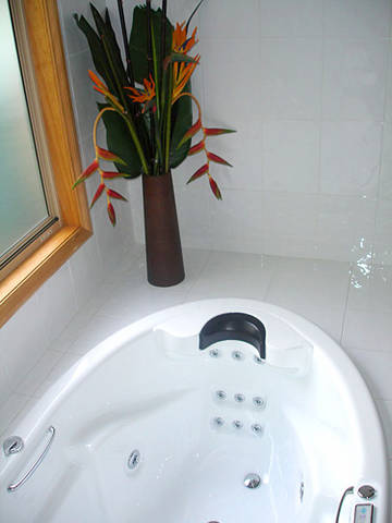 Bella Casa Blue - ACT Tourism 1