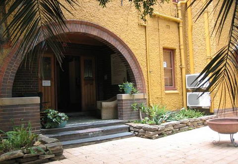 Burwood Bed & Breakfast - ACT Tourism 2