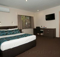 Comfort Inn  Suites Robertson Gardens - ACT Tourism