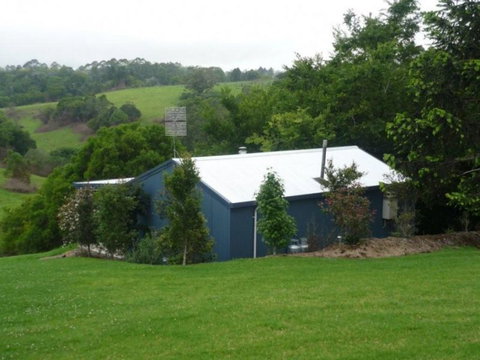Jacaranda Cottages - ACT Tourism 0
