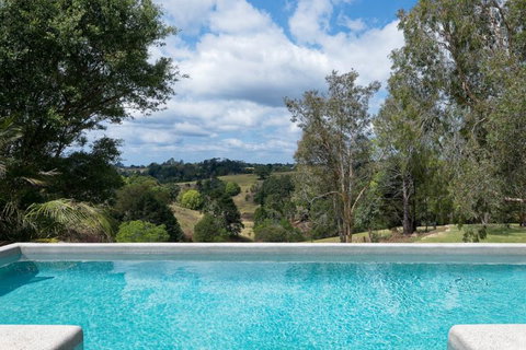 Jacaranda Cottages - ACT Tourism 6