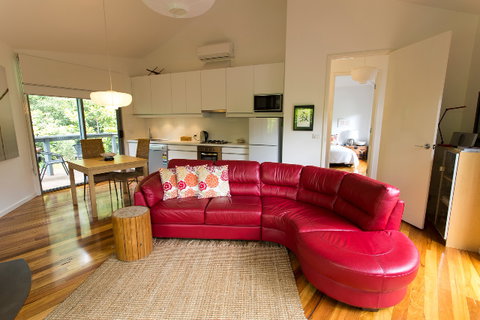 Dalrymples Guest Cottages - ACT Tourism 1
