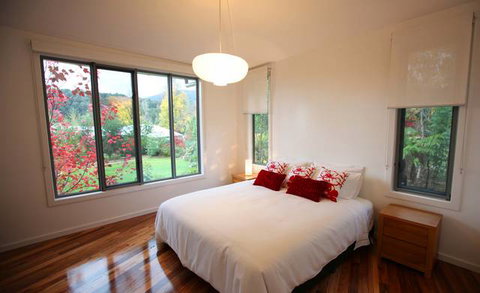 Dalrymples Guest Cottages - ACT Tourism 0