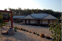 Dolphin Cove Bed & Breakfast - ACT Tourism 1