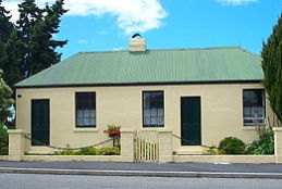 Gaol House Cottages - ACT Tourism 0
