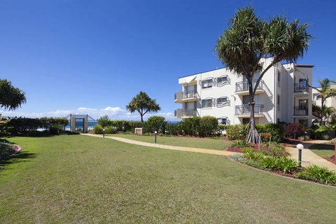 Golden Riviera Beach Resort - ACT Tourism 1