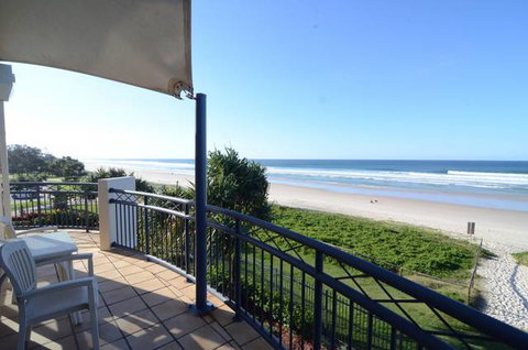 Golden Riviera Beach Resort - ACT Tourism 3