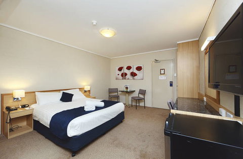 Ibis Styles Canberra - ACT Tourism 0