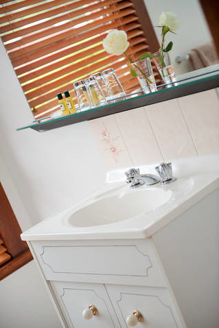 Kermandie Hotel & Marina - ACT Tourism 4