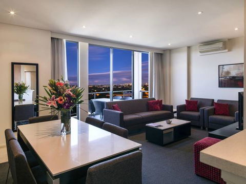 Meriton Serviced Apartments Parramatta - ACT Tourism 0