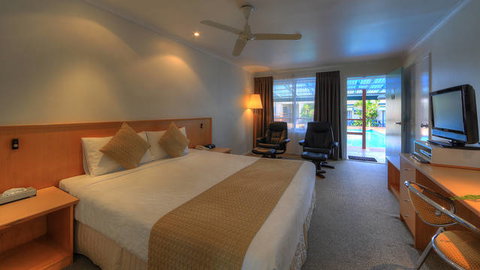 Paradise Hotel & Resort - ACT Tourism 9