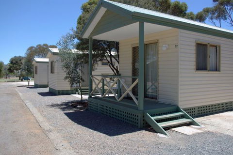 Acclaim Gateway Tourist Park - ACT Tourism 3
