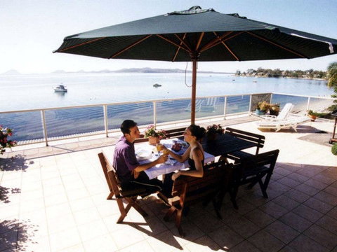 The Mitchells Waterfront Bed & Breakfast - ACT Tourism 2