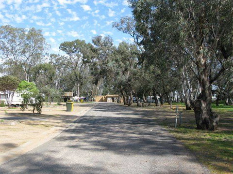 Warracknabeal Caravan Park - ACT Tourism 0