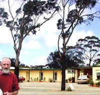 Lake Grace Saltbush Inn - ACT Tourism